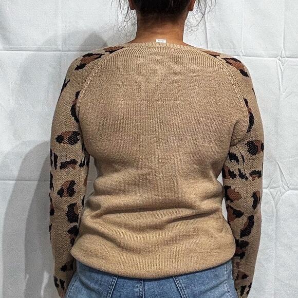 Belle Du Jour Leopard Print High Low Hem Sweater Sz M - Picture 10 of 12